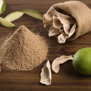 Mango powder with fresh mango